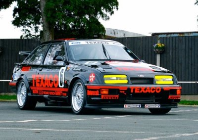 1988-Ford-Sierra-RS-Cosworth-Front.jpg